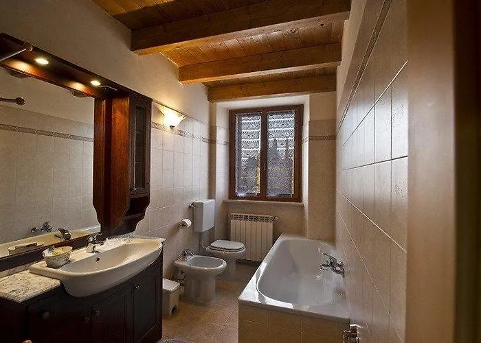 Della Pieve 农家乐 *